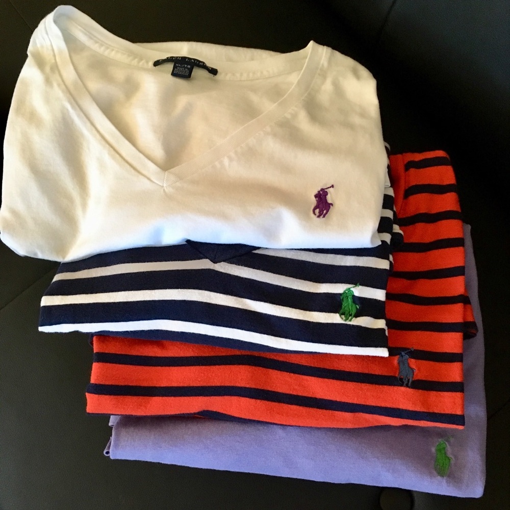 ❌❌SOLD❌❌Ralph Lauren Short-Sleeved V-Neck T-Shirts